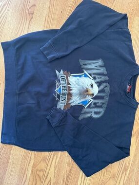 Classic Crewneck Sweatshirt with Eagle Graphic - Navy
